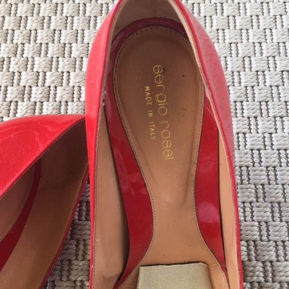 Sergio Rossi Lipstick Red Patant Stilettos Size 9 - Picture 3 of 7